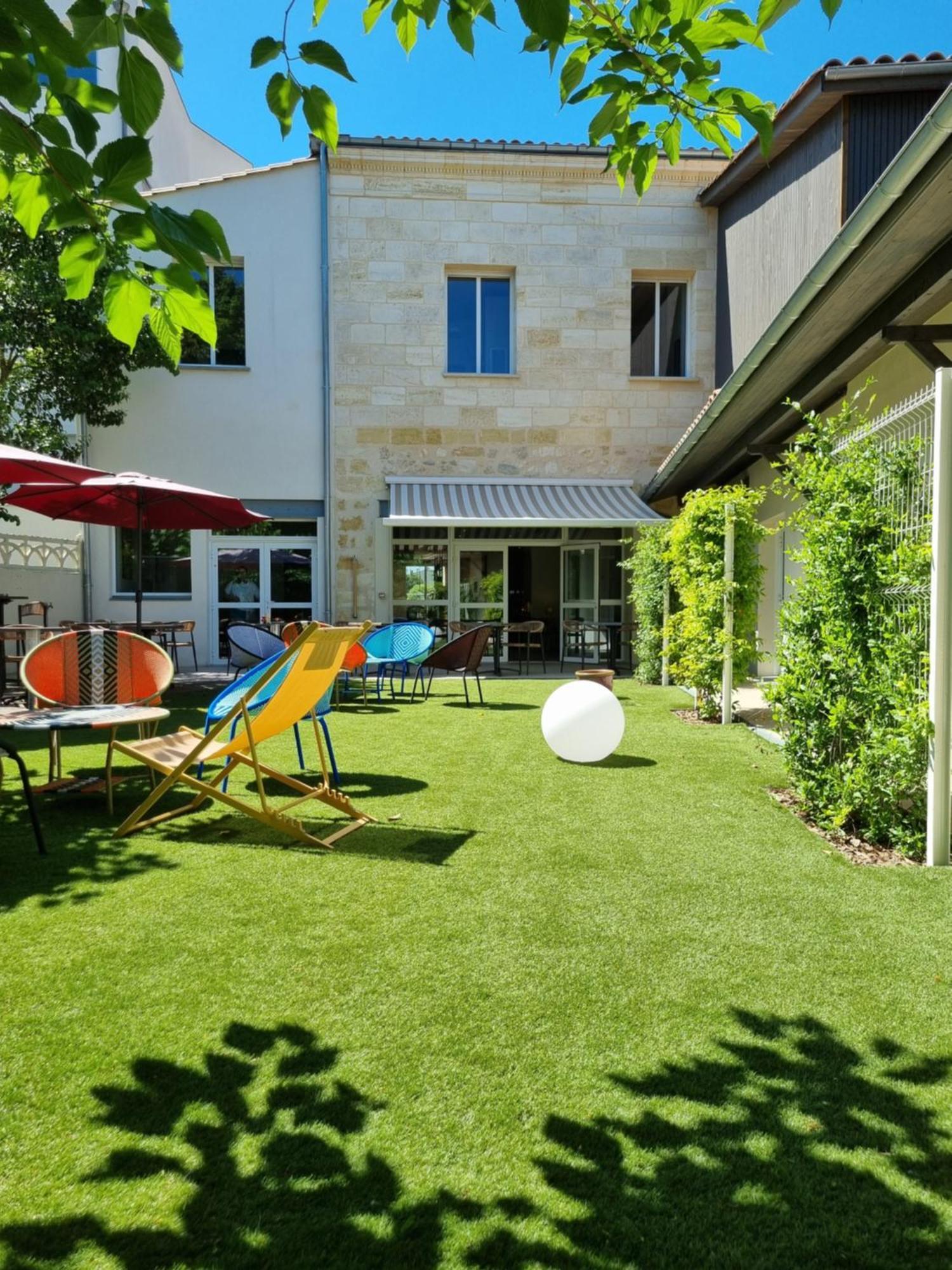 Bloom Hostel Bar & Garden Bordéus Exterior foto